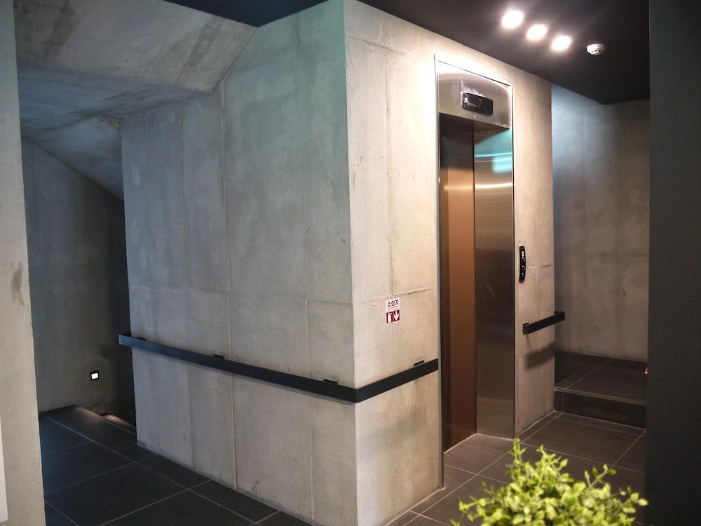 Hostel Cleo Seoul Hongdae Seul Exterior foto